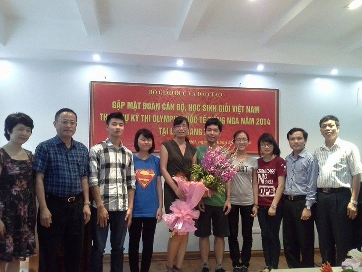 Вьетнамские ученики отправятся в Москву для участия в международной Олимпиаде по русскому языку - ảnh 1